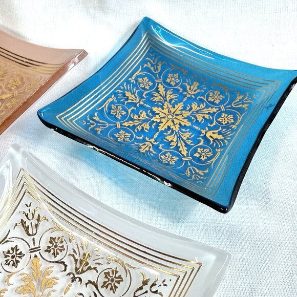 Vintage from 1950s Miniature Ashtrays Set Of 4 Rose Design Gold Accents MCM - Picture 6 of 10